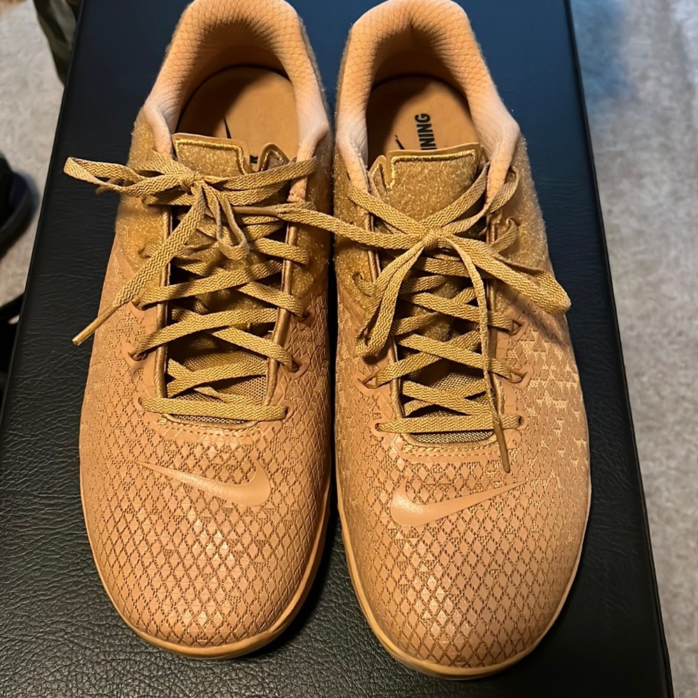 Nike metcon 4 xd Velcro patches elemental gold sz 13